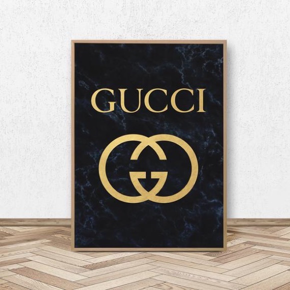 Meet your Posher, Louise - Picture 2 of 2